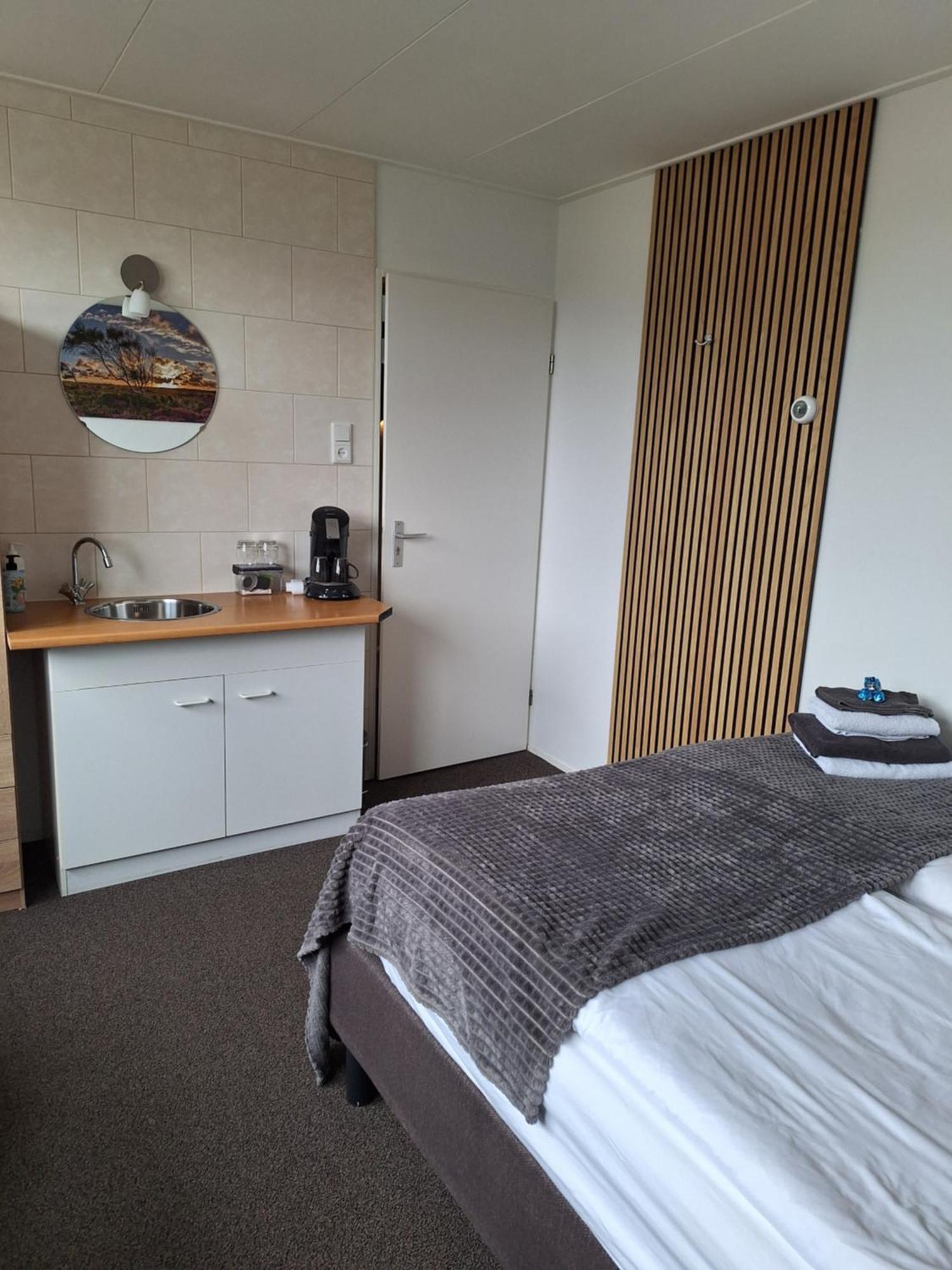 B&B Marijke De Koog  Luaran gambar